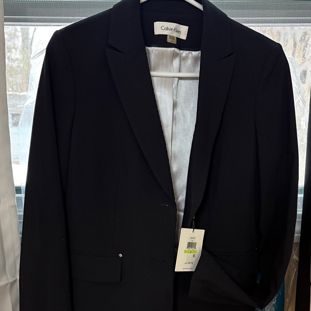 Calvin Klein women’s Elegant Black blazer